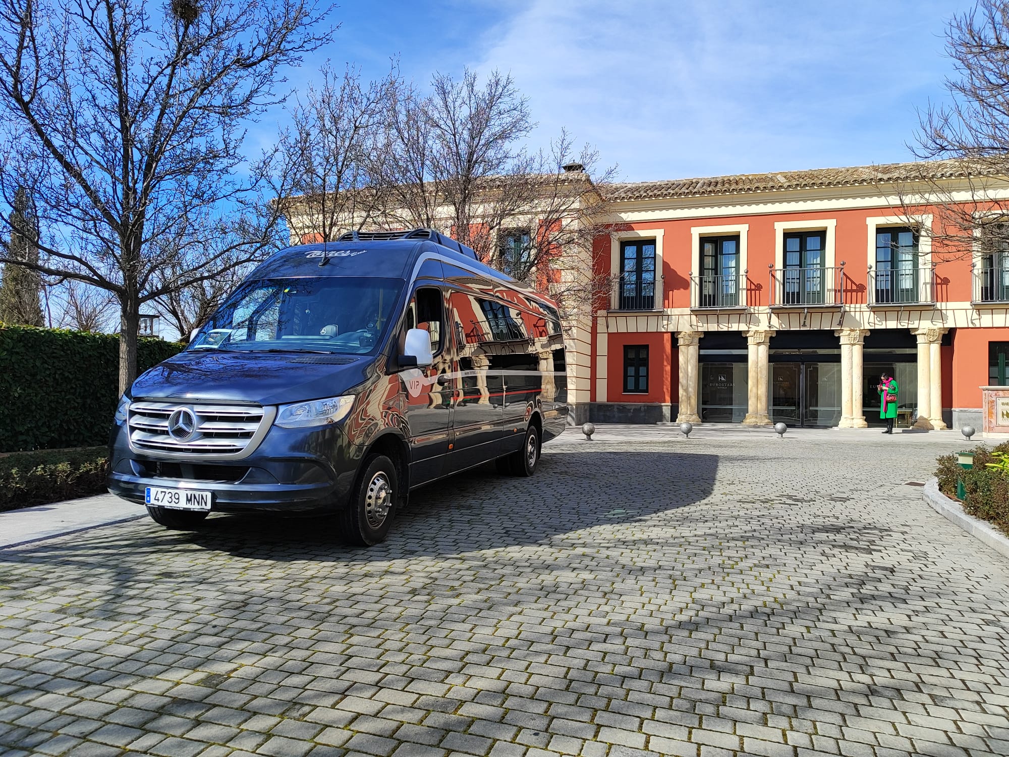 Alquilar un Minibús de 12 Plazas con Conductor Alquilar un Minibús de 12 Plazas con Conductor