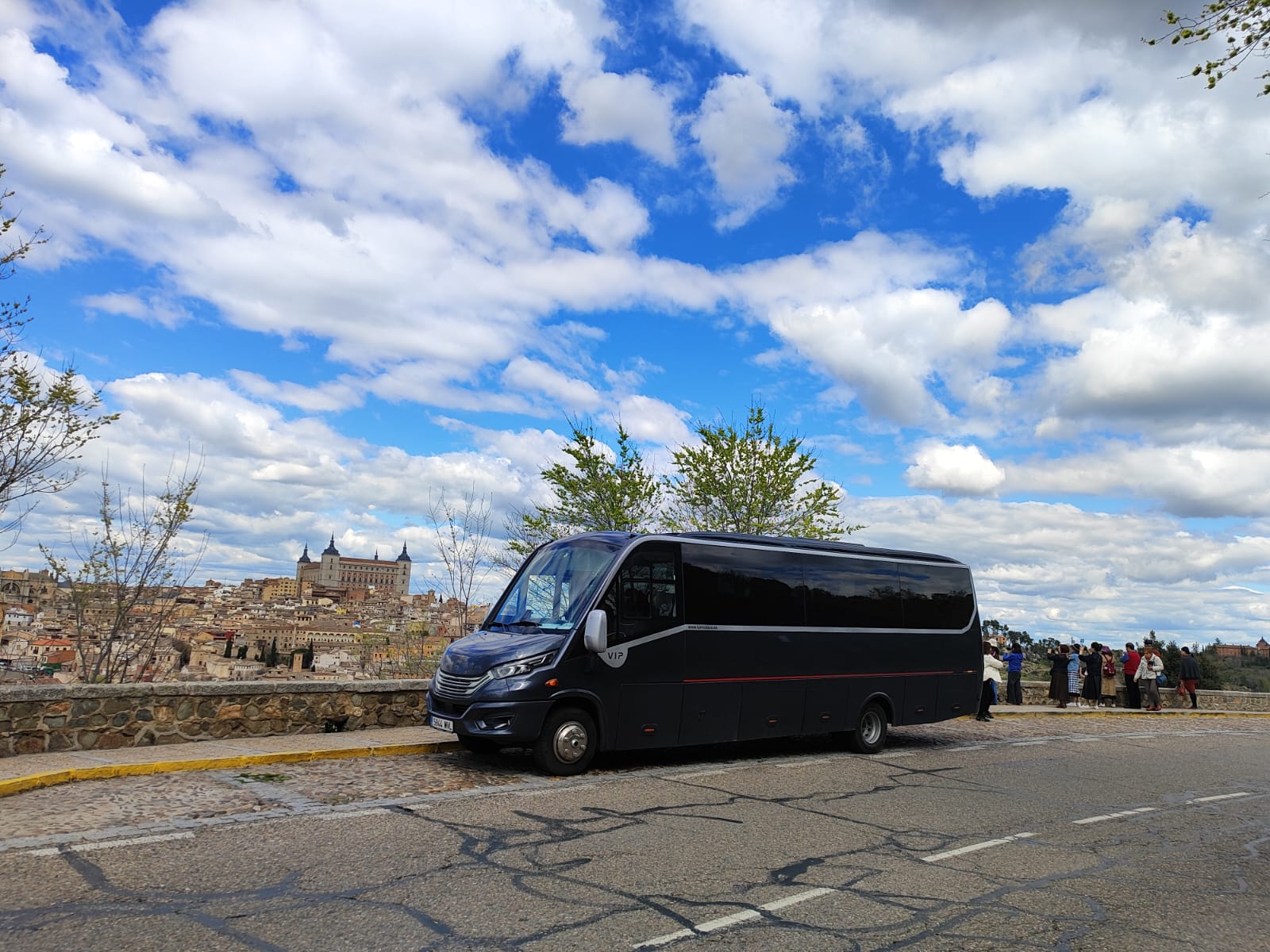 Minibús 15 plazas con conductor en Madrid